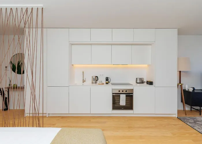 Modern With Private Balcony In The Center * Porto