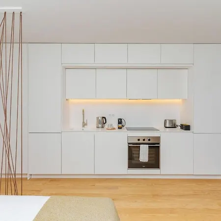 Modern With Private Balcony In The Center Apartman