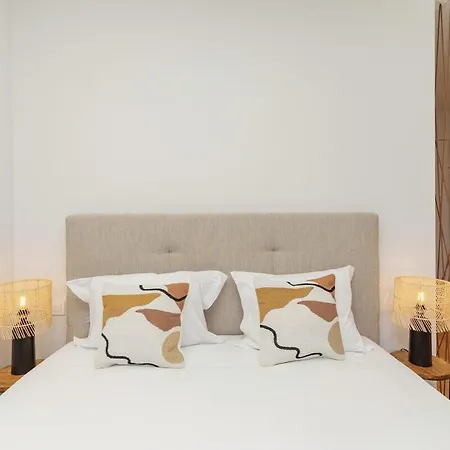 Apartament Modern With Private Balcony In The Center Porto