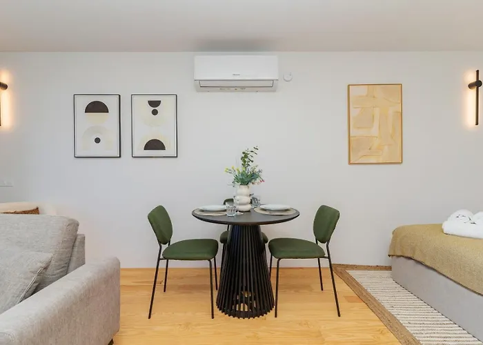 شقة Modern With Private Balcony In The Center بورتو