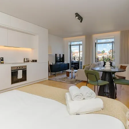 Modern With Private Balcony In The Center Appartement